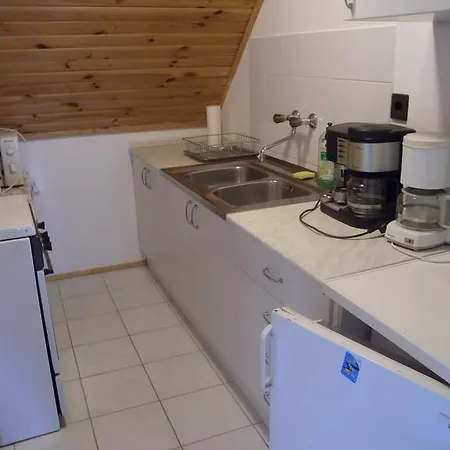 Three-bedroom In I *